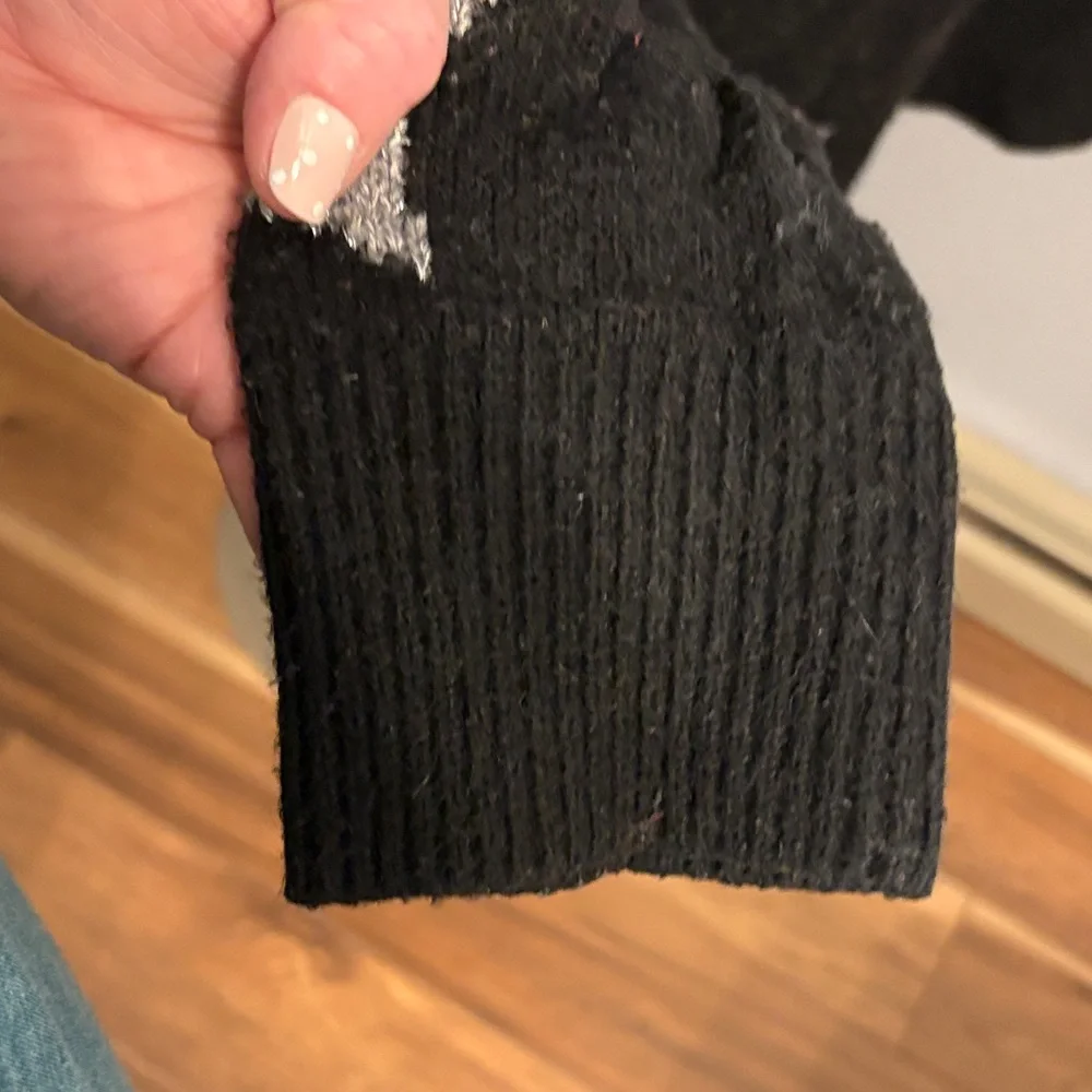 torrid Black Sweater with Silver Star Print - Picture 4 of 6